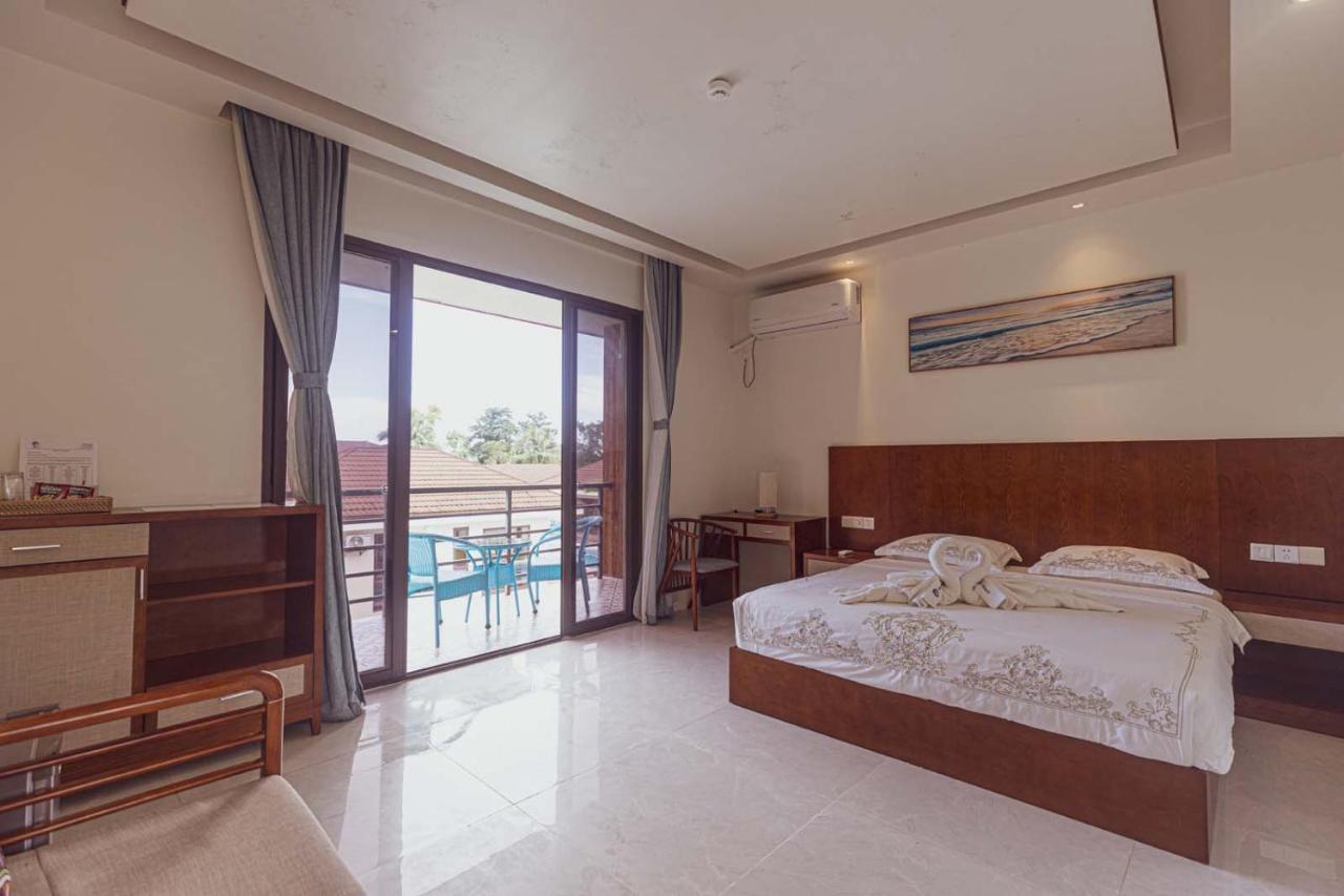 Hotel Amphitrite 3*