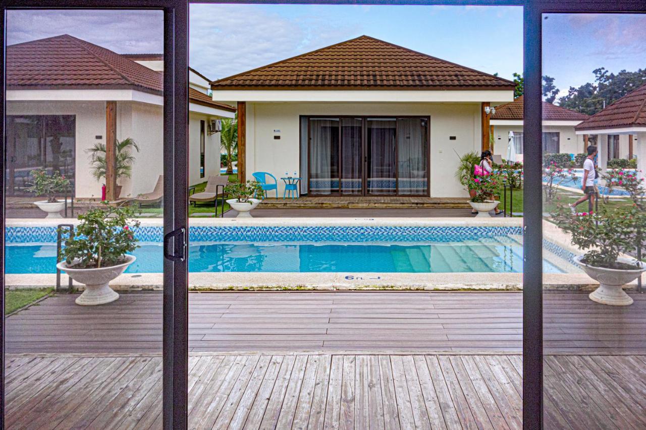 Amphitrite Hotel 3*