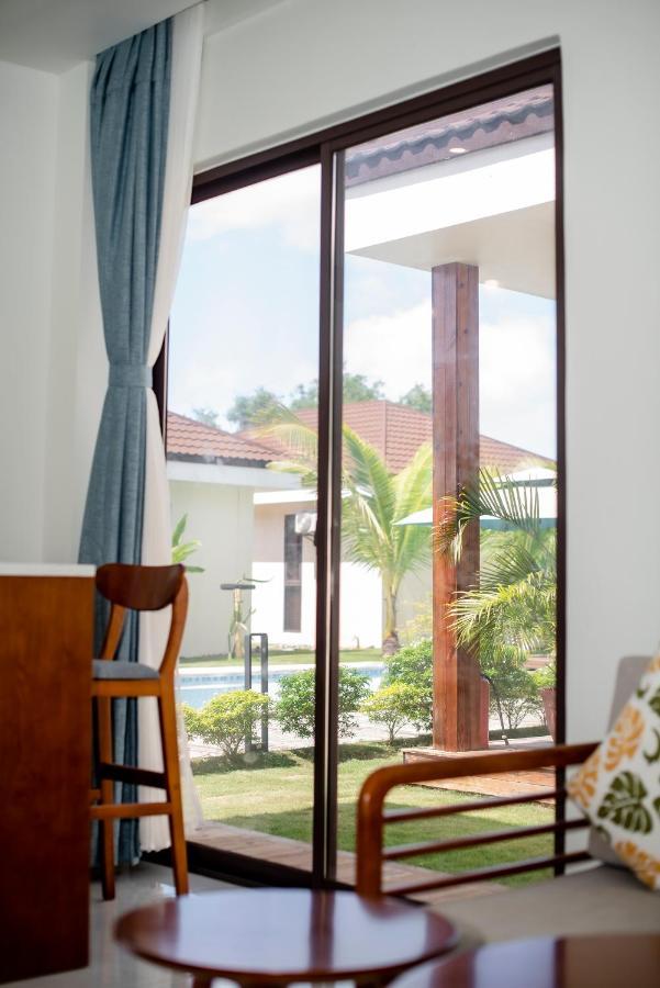 Amphitrite Hotel Panglao