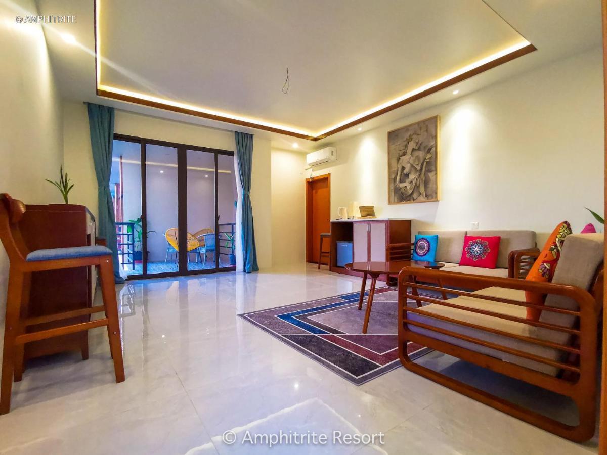 Amphitrite Hotel 3*