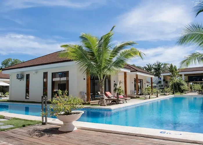 Amphitrite Resort