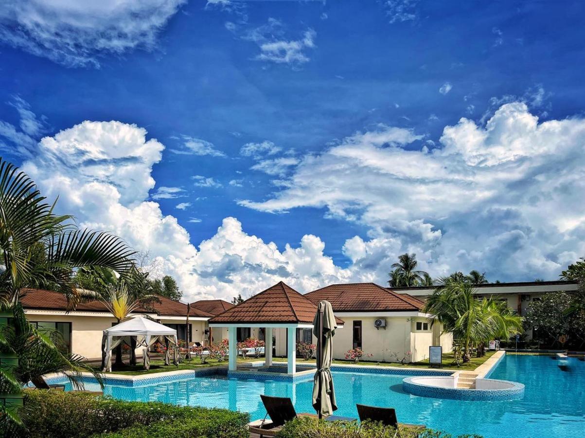 Hotel Amphitrite 3*